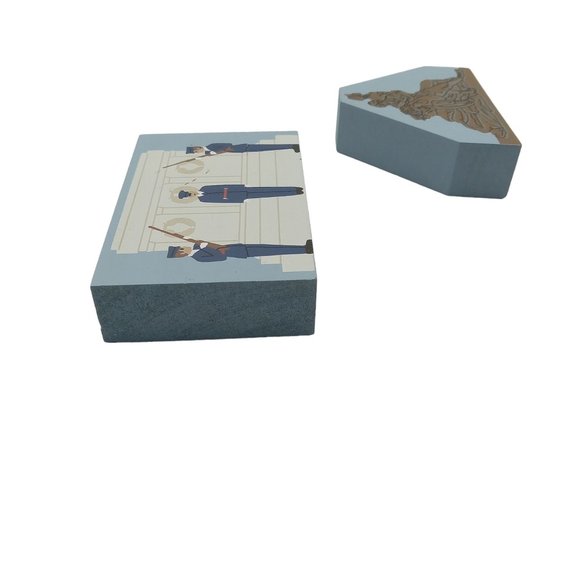 Cat's Meow Village Vietnam Women's Memorial 282 and Tomb of Unknowns #278 Signed - Picture 6 of 8